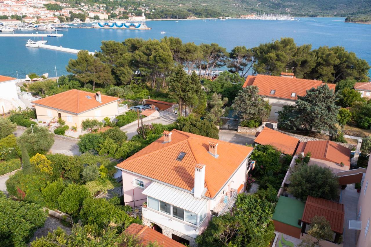 Apartments Bura & Jugo, Cres, Without Stress Exterior foto
