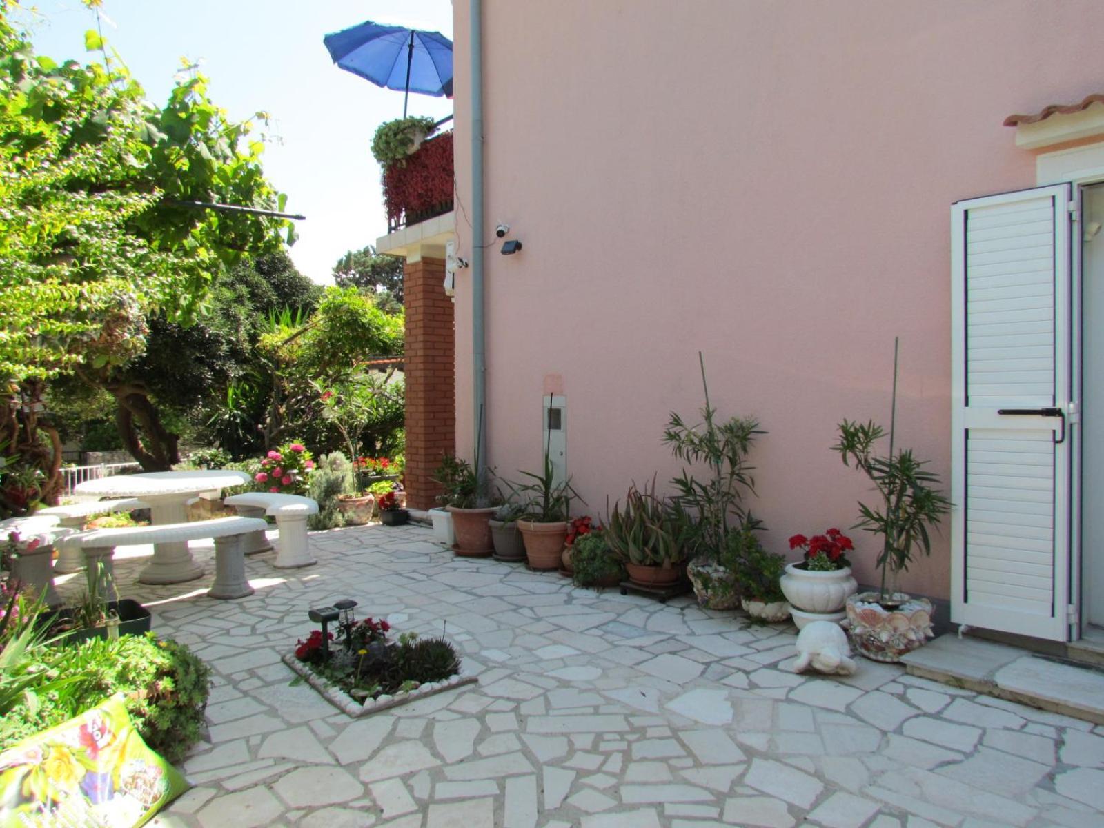 Apartments Bura & Jugo, Cres, Without Stress Exterior foto